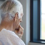 elderly with Alzheimer&#39;s