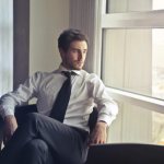 Signs of narcissism in men